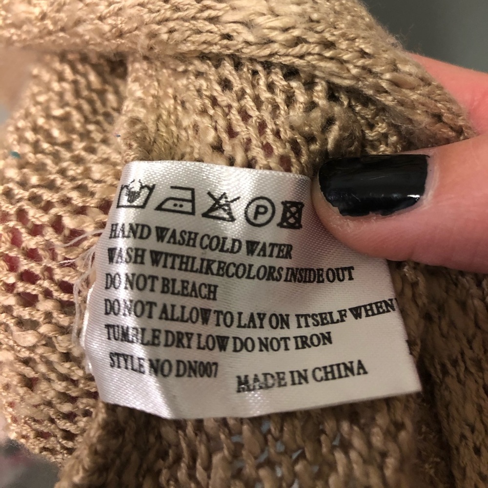 Sweater - Picture 6 of 8
